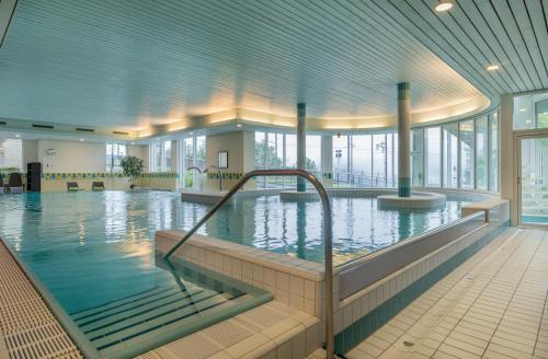 Arenas Resort Victoria- Lauberhorn image 3