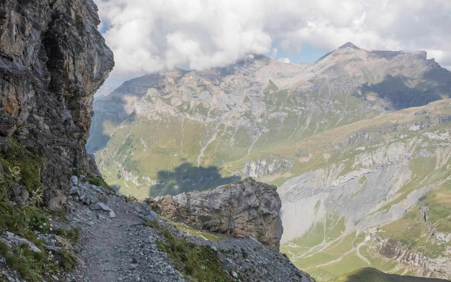 Berner Alpen bei einer Wanderung über den Hohturli-Pass