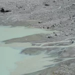 Crossing the glacial streams