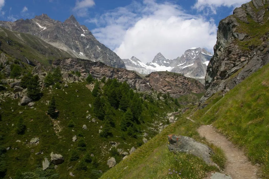 hiking up the trift gorge