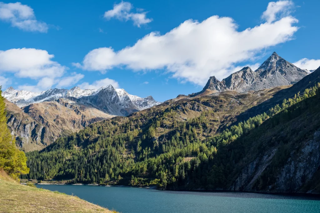 Berge am Lago di Luzzone