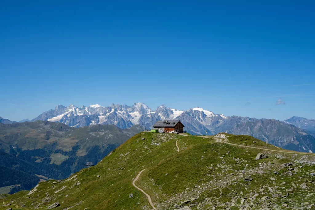 Stay in scenic mountain huts