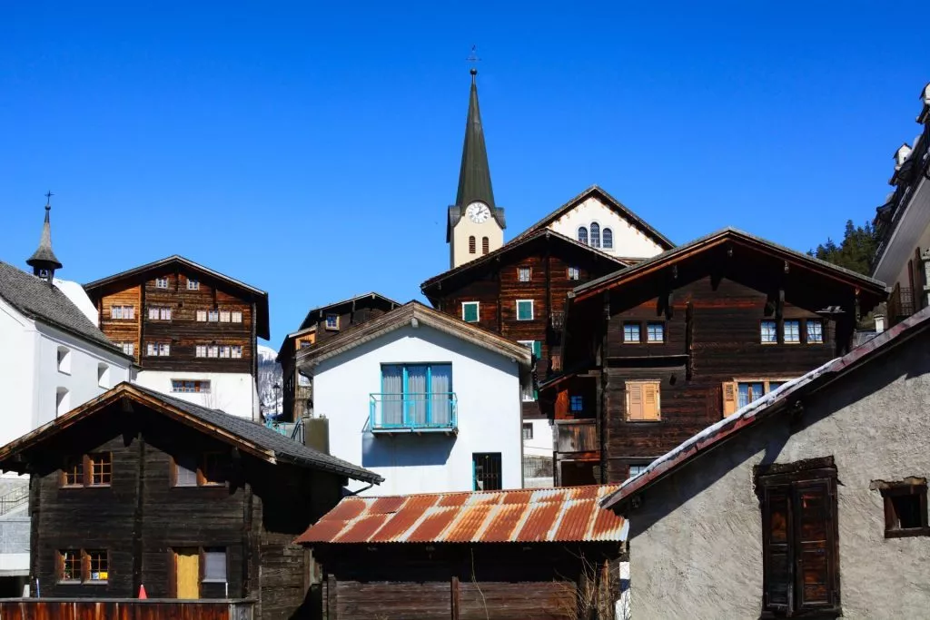 the town of fiesch is your ending point of the hike