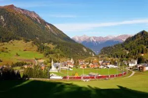 train leaving berguen