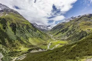 valley you ascend from fluela pass